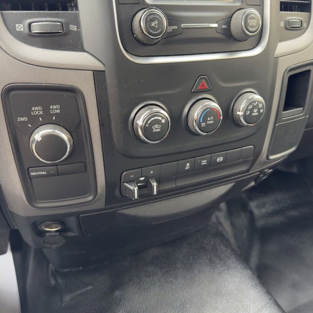 Used 2017 RAM 3500 Tradesman w/ Power & Remote Entry Group image 22