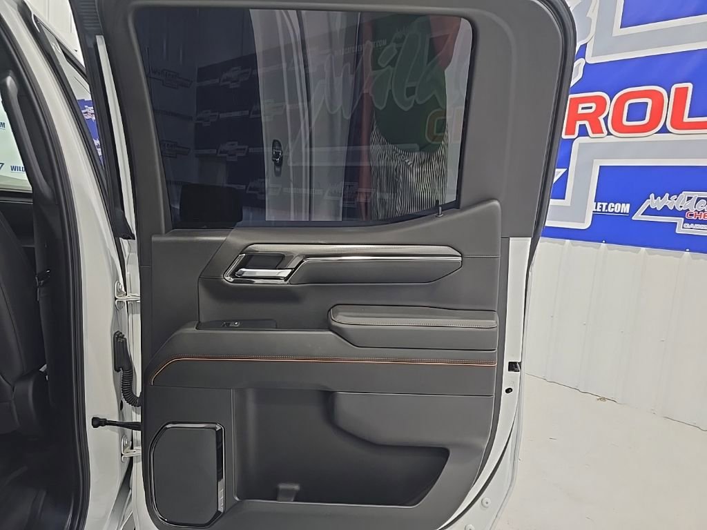 Used 2024 GMC Sierra 1500 AT4 w/ Technology Package image 22