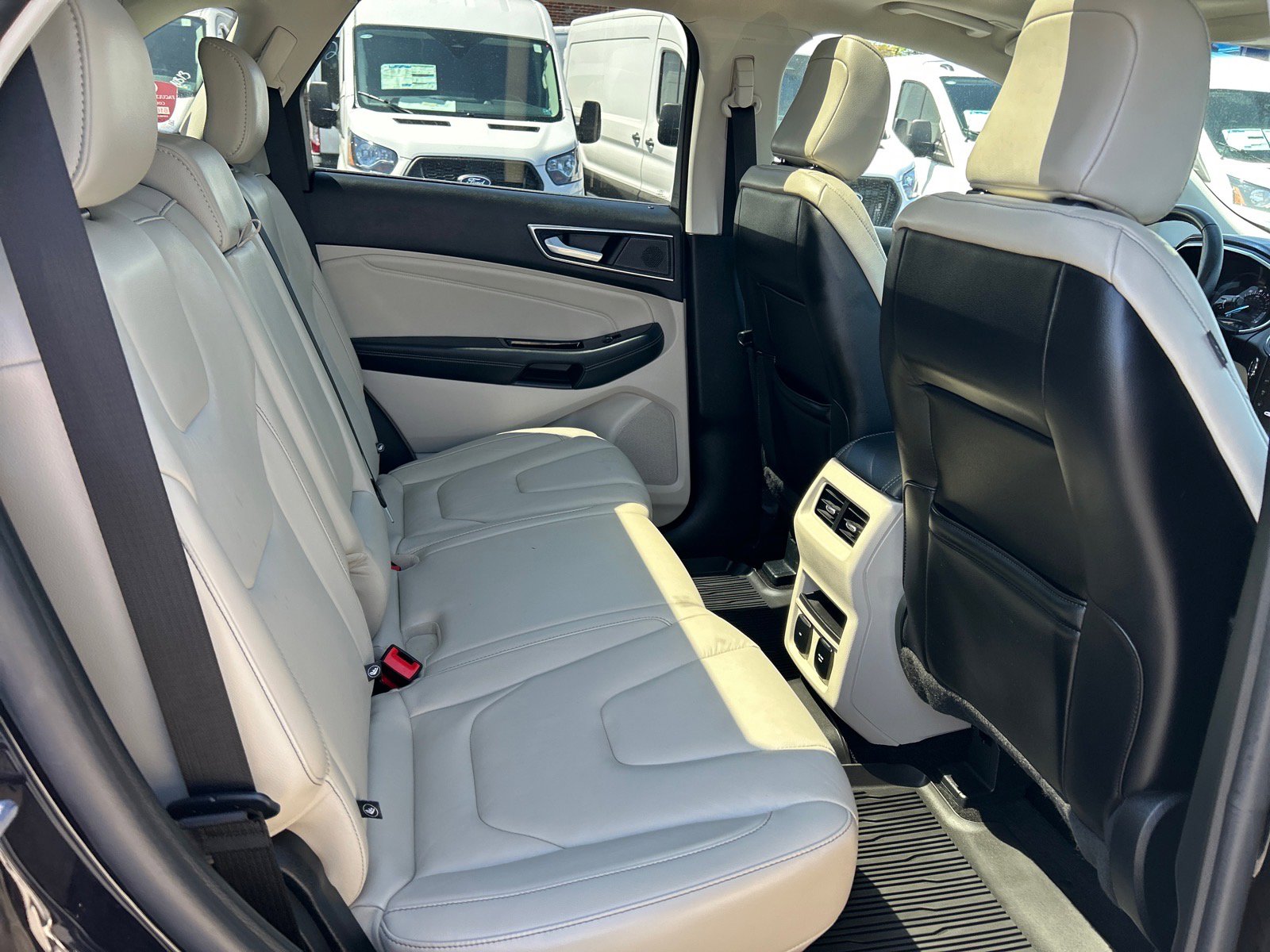 Certified 2020 Ford Edge Titanium w/ Class II Trailer Tow Package AWD/4WD image 21