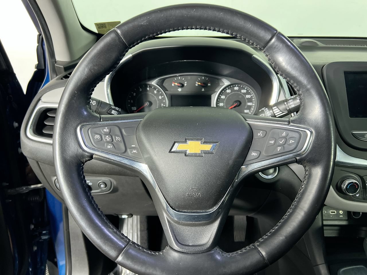 Used 2020 Chevrolet Equinox LT FWD image 13