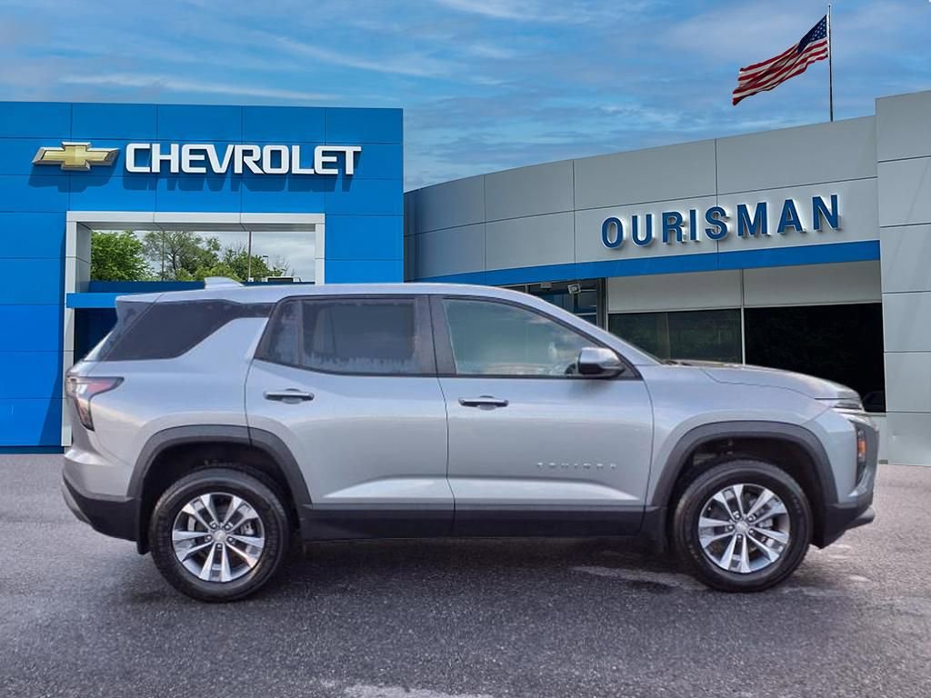 New 2026 Chevrolet Equinox LT image 2