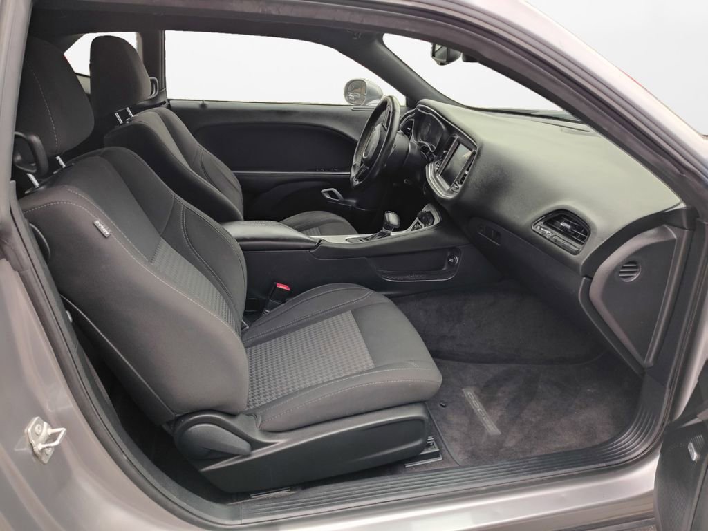 Used 2016 Dodge Challenger SXT w/ Blacktop Package image 21