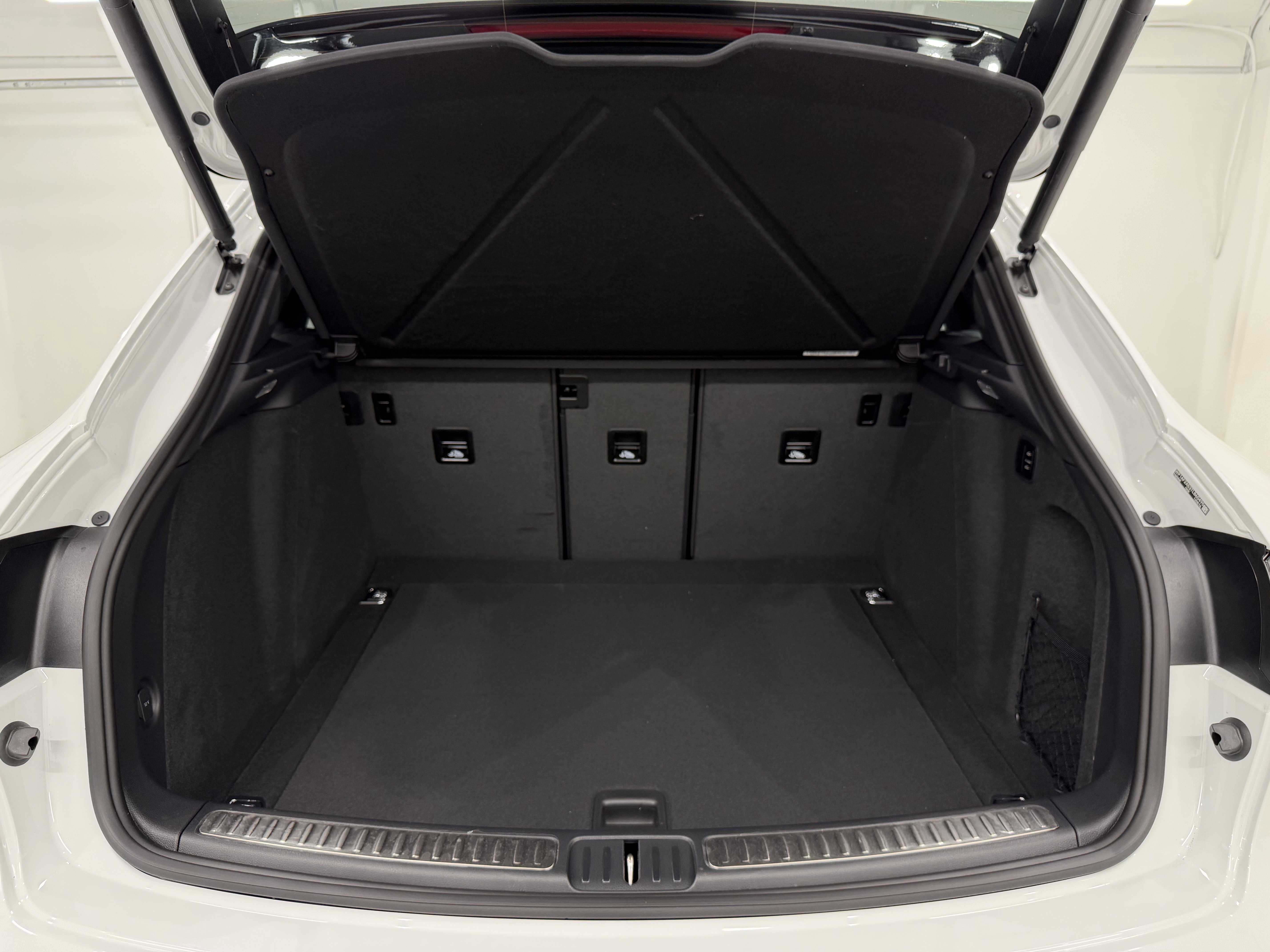 New 2026 Porsche Macan GTS image 62