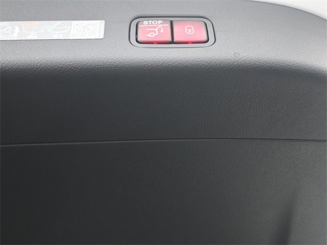 New 2025 Mercedes-Benz GLC 300 image 14