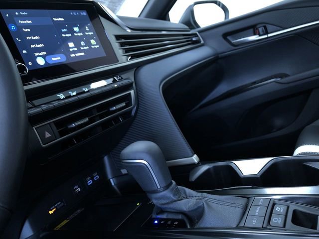 Used 2026 Toyota Camry SE image 31