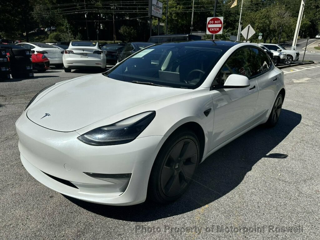 Used 2023 Tesla Model 3 Standard Range RWD image 3