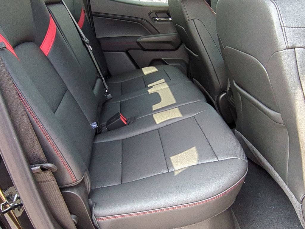 New 2025 Chevrolet Colorado Z71 w/ Midnight Edition image 27
