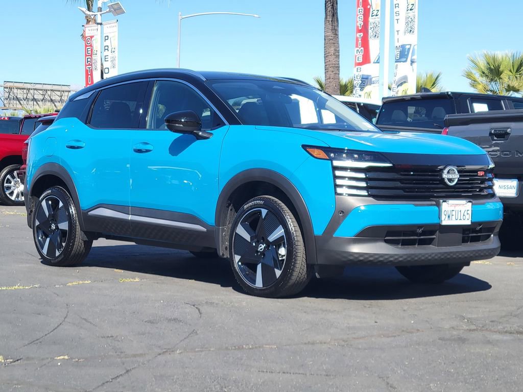 Certified 2025 Nissan Kicks SR FWD image 34