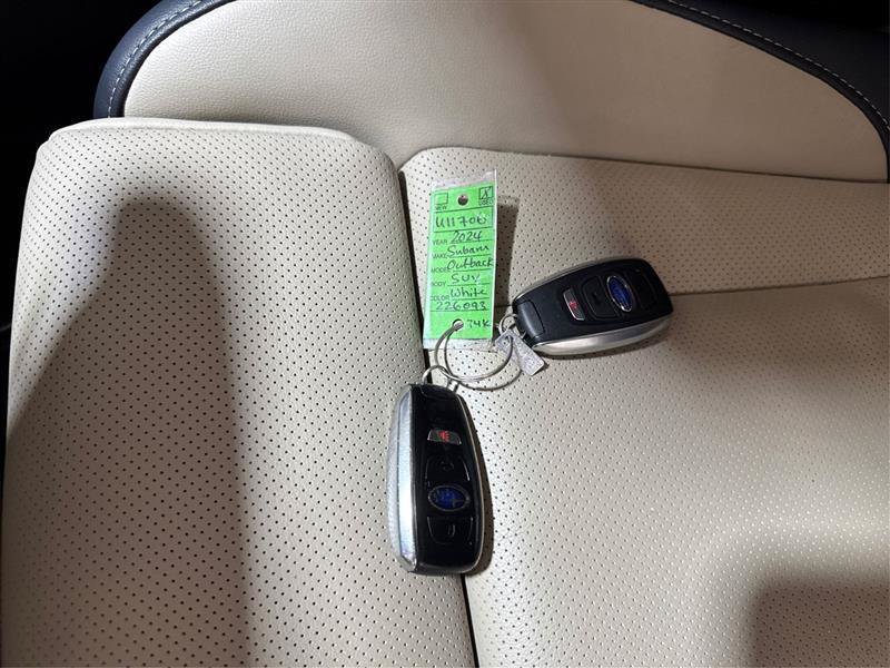 Used 2024 Subaru Outback Limited AWD/4WD image 30