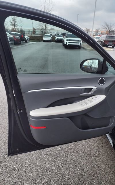 Certified 2025 Hyundai Sonata SEL image 17