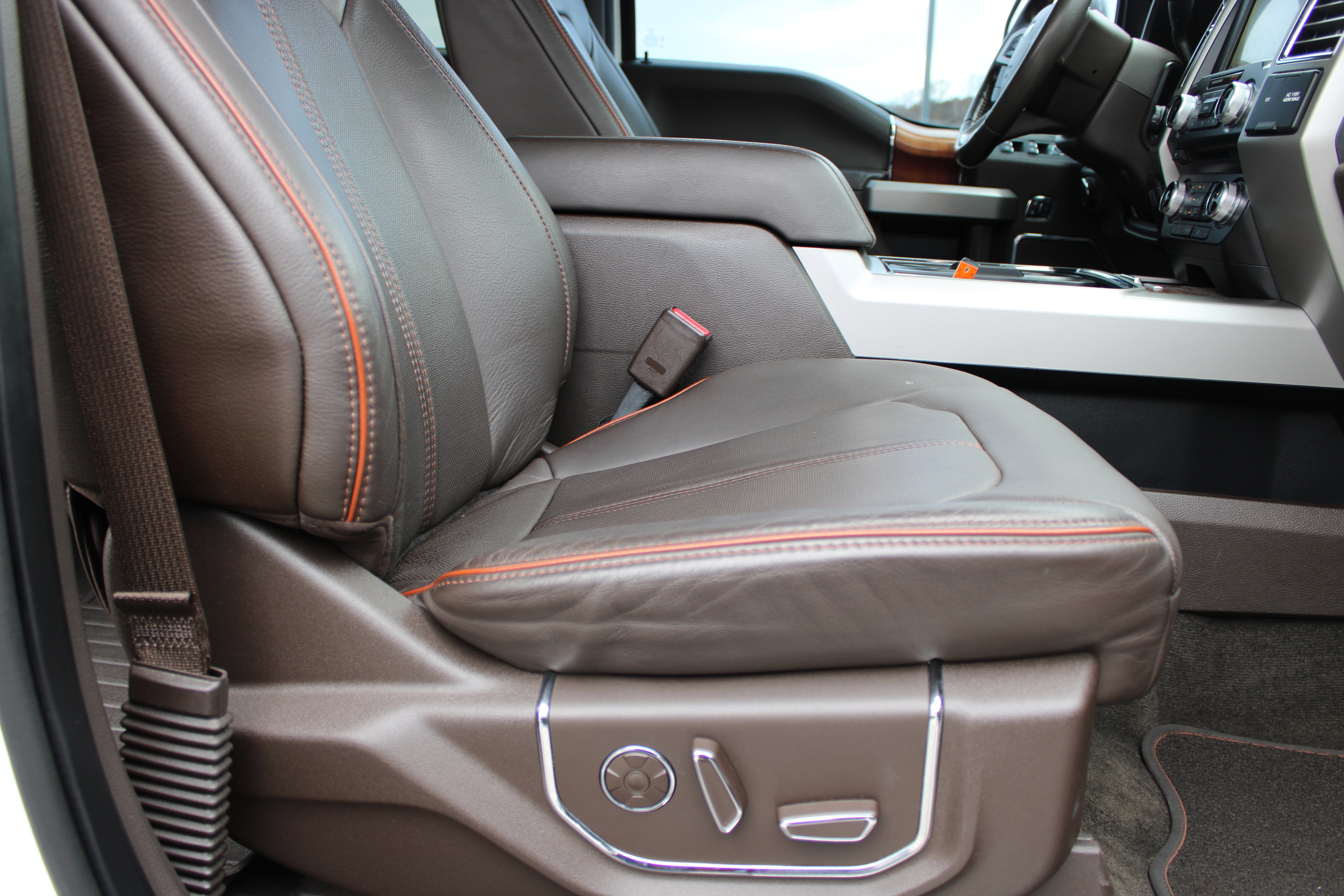 Used 2017 Ford F250 King Ranch w/ King Ranch Ultimate Package image 19