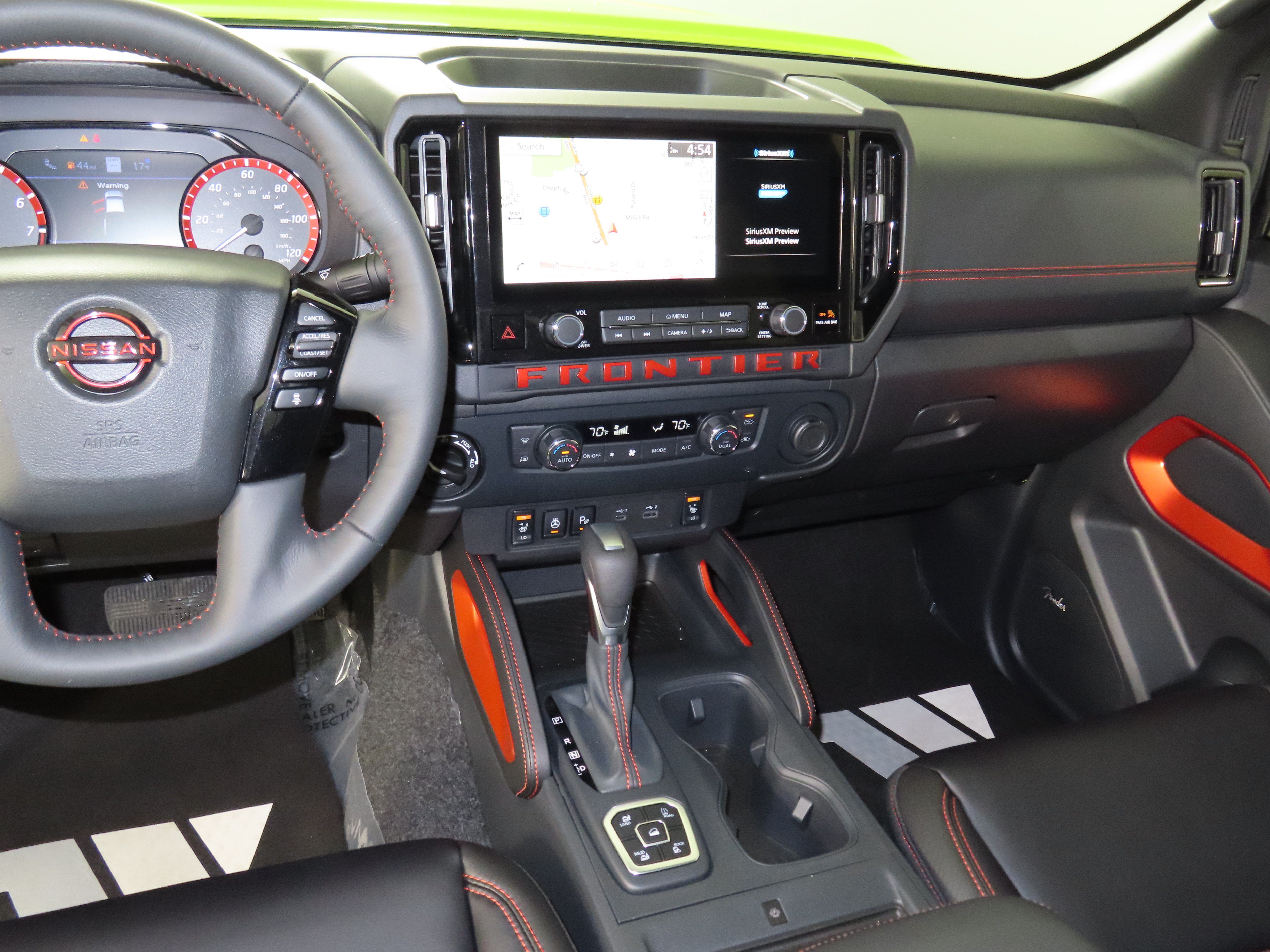 New 2026 Nissan Frontier PRO-4X w/ Pro Premium Package AWD/4WD image 8