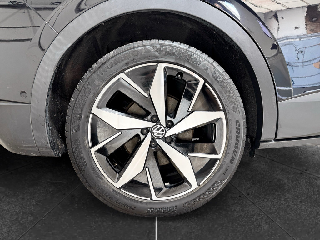 Used 2023 Volkswagen ID.4 Pro S Plus AWD/4WD image 32