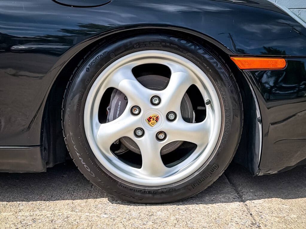 Used 2000 Porsche Boxster RWD image 17