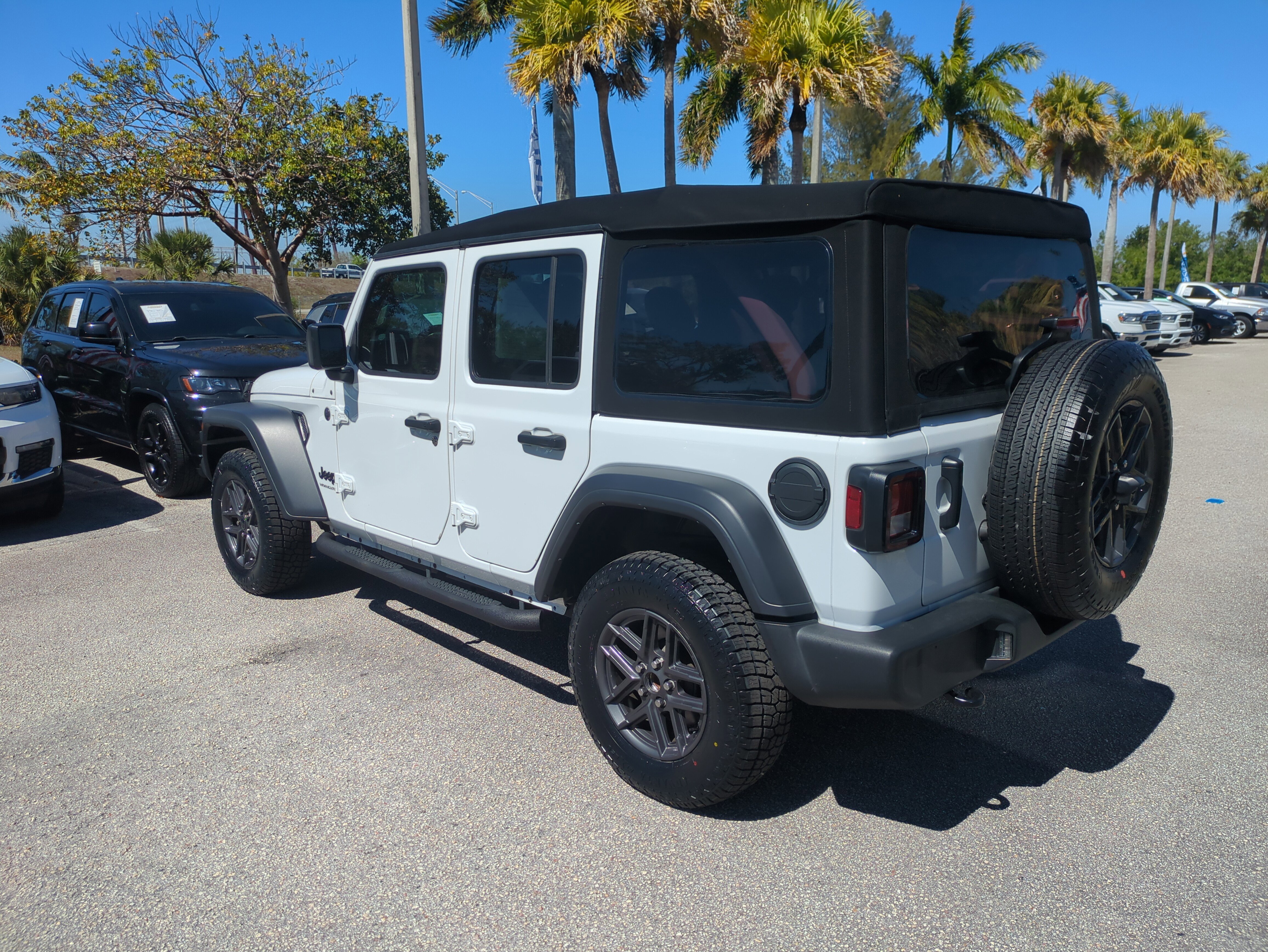 Certified 2024 Jeep Wrangler Sport S image 7