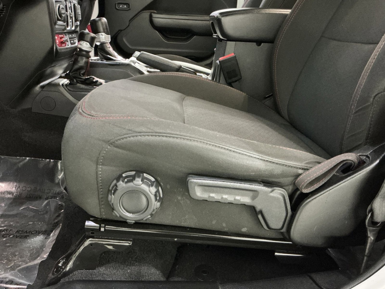 Used 2023 Jeep Wrangler Rubicon w/ Cold Weather Group image 22