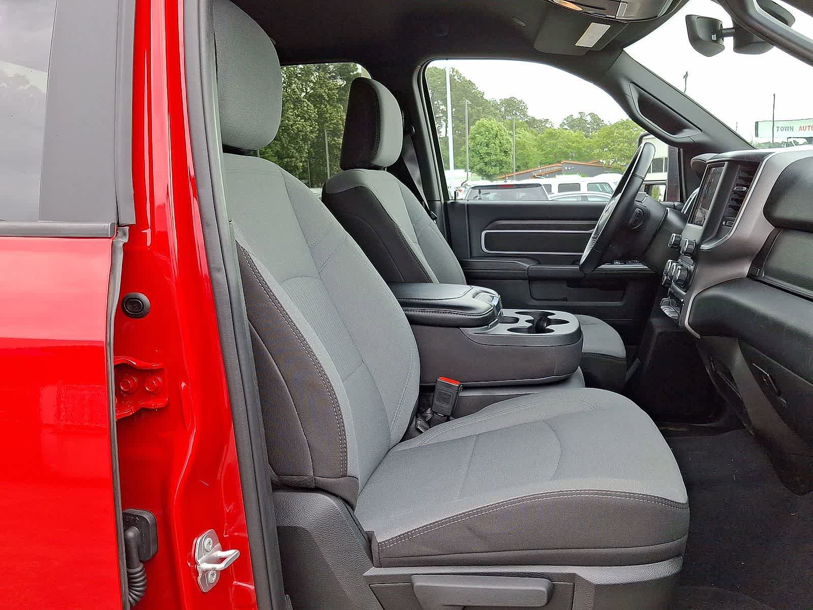 Used 2024 RAM 2500 Big Horn w/ Bed Utility Group AWD/4WD image 32
