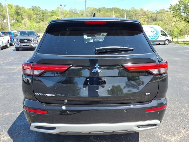 Used 2024 Mitsubishi Outlander SE image 27