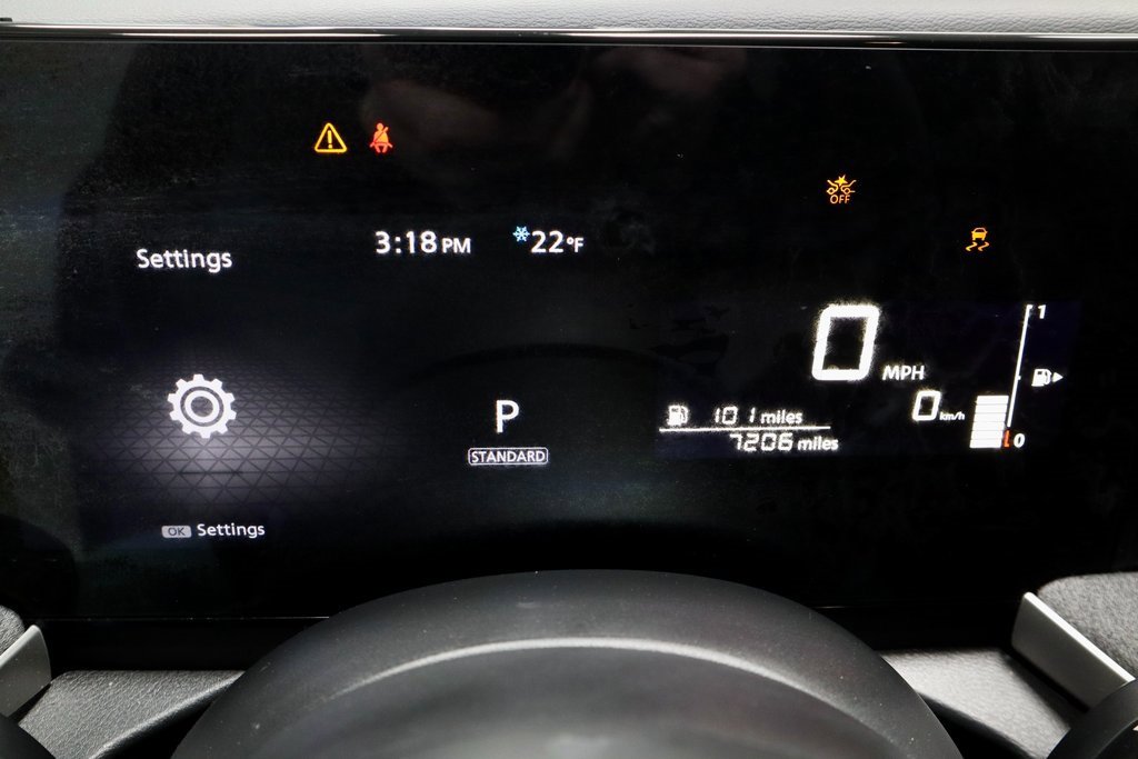 Certified 2025 Nissan Kicks SV w/ SV Premium Package image 30