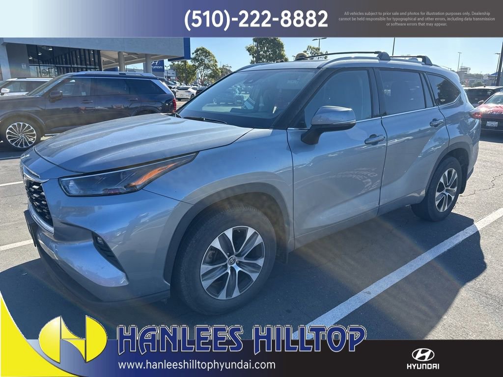 Used 2022 Toyota Highlander XLE