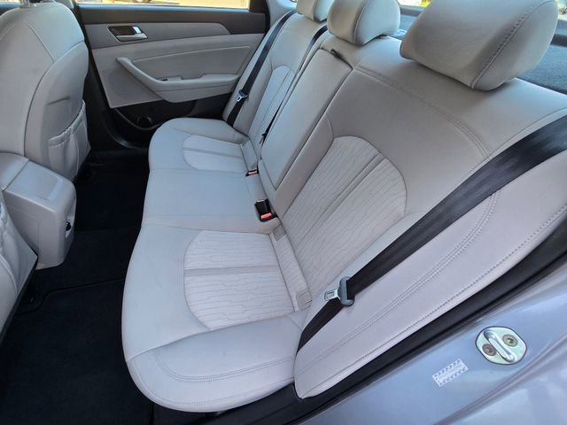 Used 2016 Hyundai Sonata SE FWD image 21