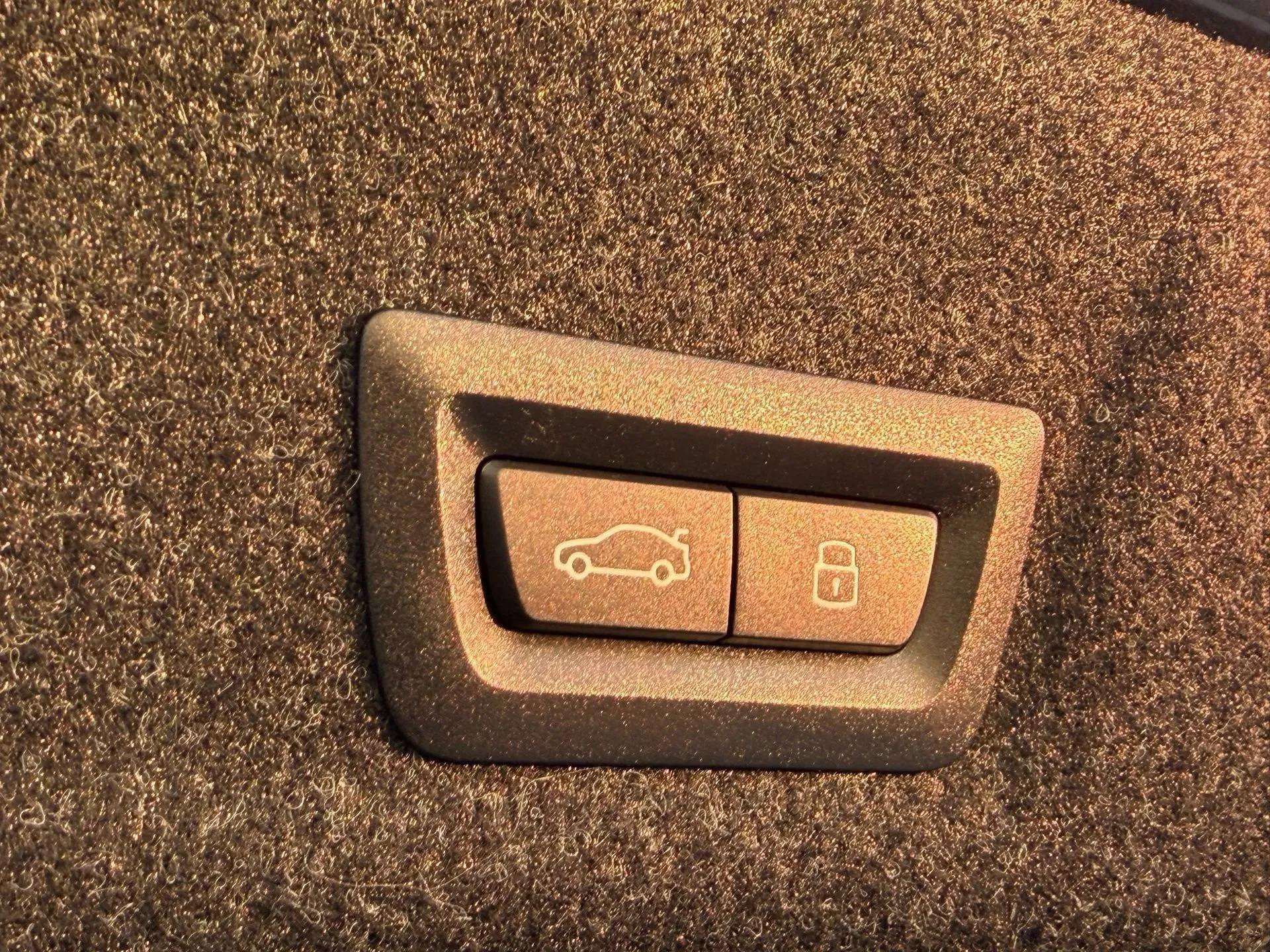 Used 2025 BMW M3 Competition image 51