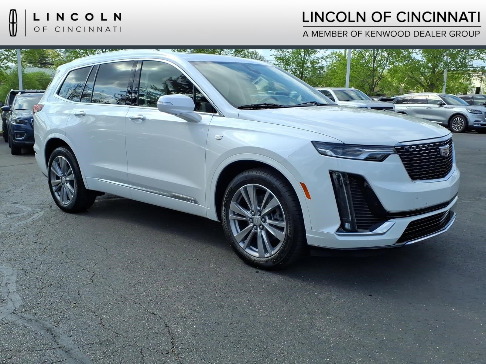 Used 2023 Cadillac XT6 Premium Luxury image 1