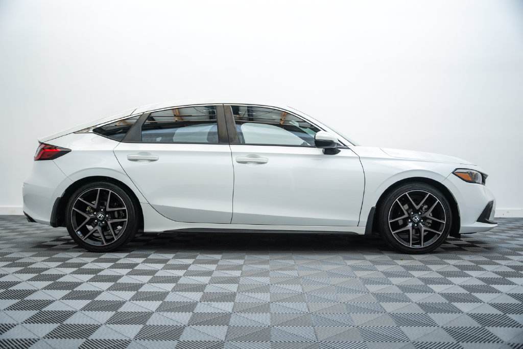 Used 2023 Honda Civic Sport Touring image 4