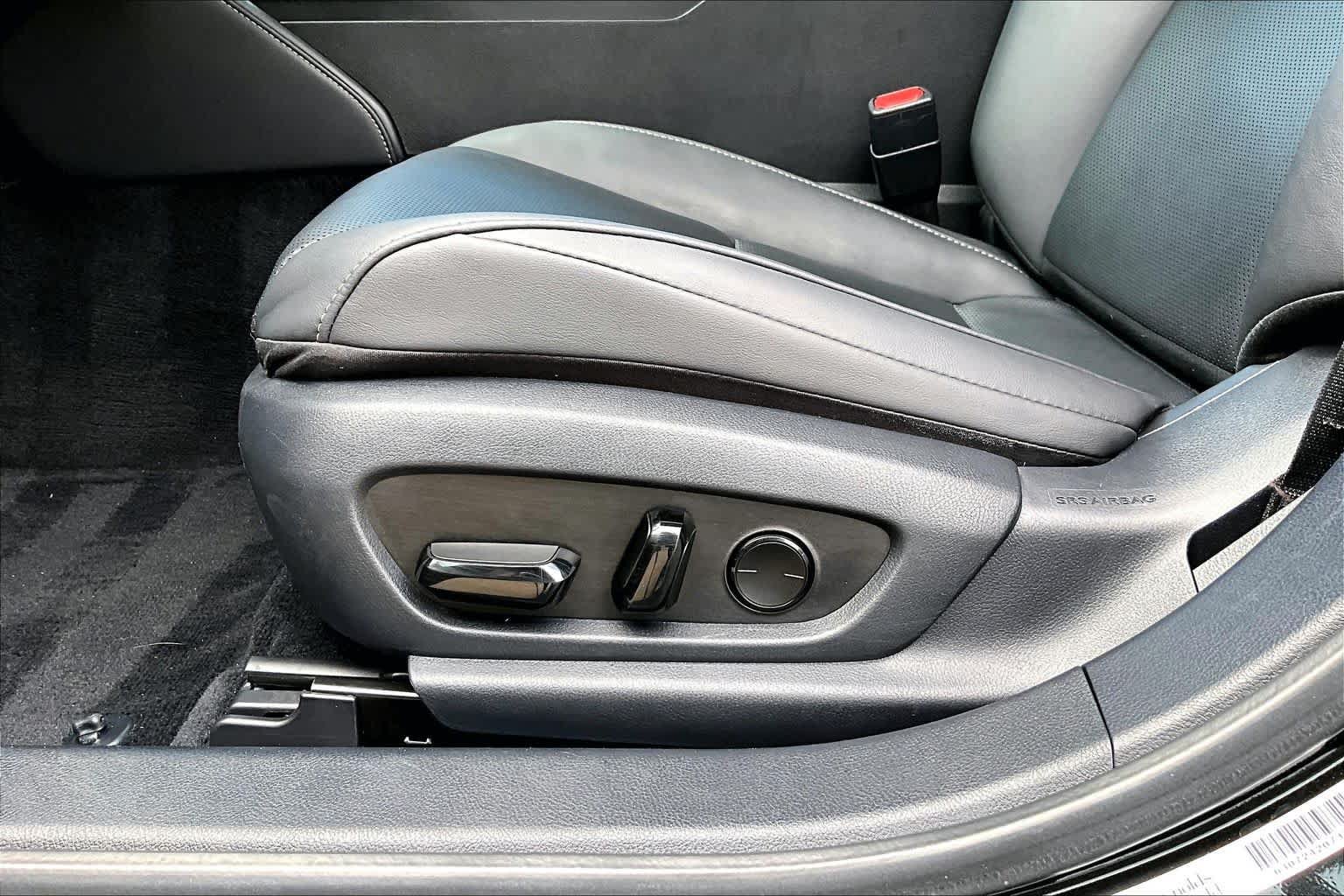Used 2023 Lexus ES 300h w/ Premium Package FWD image 31