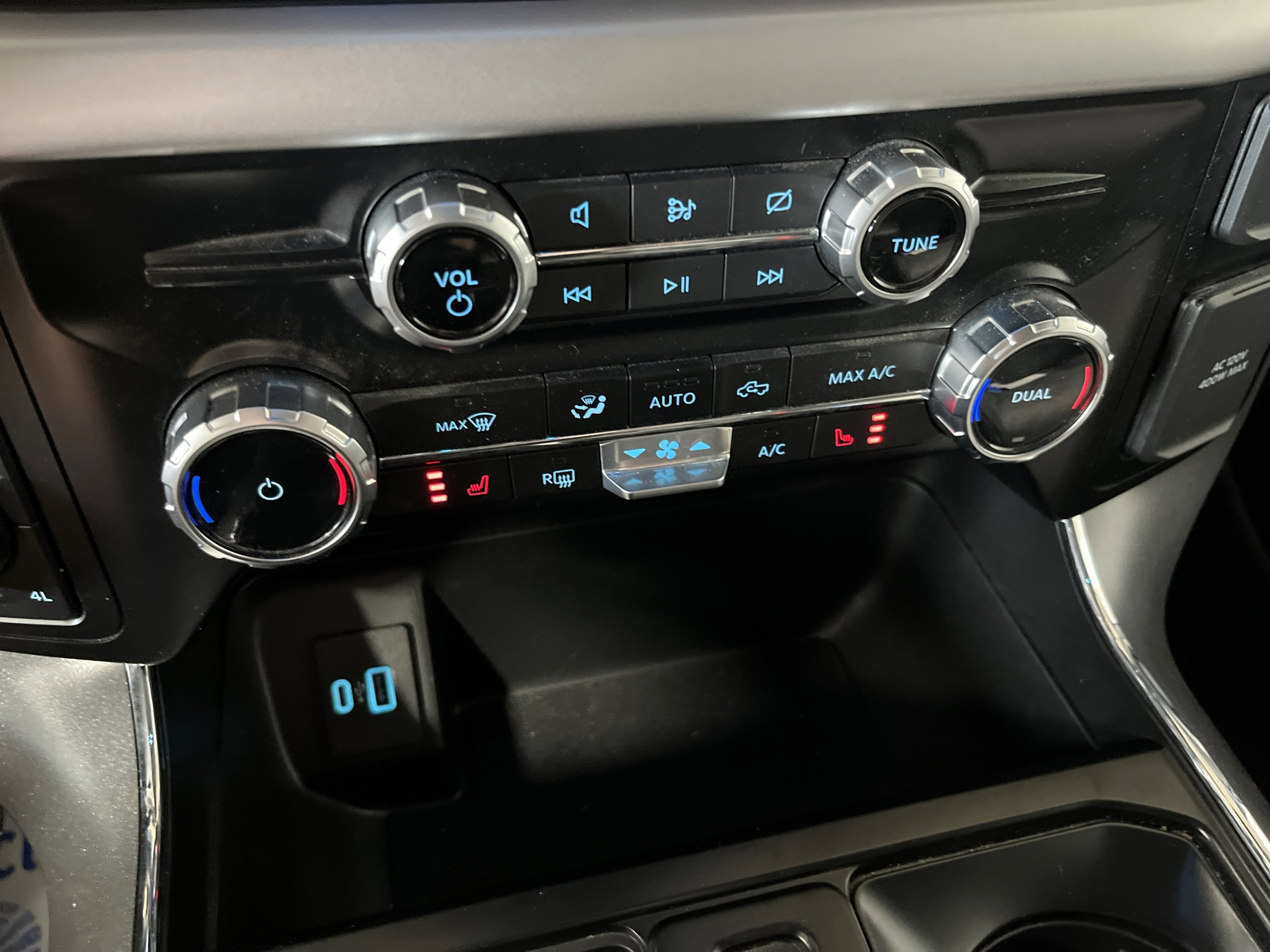 Used 2023 Ford F150 XLT w/ Equipment Group 302A High AWD/4WD image 25
