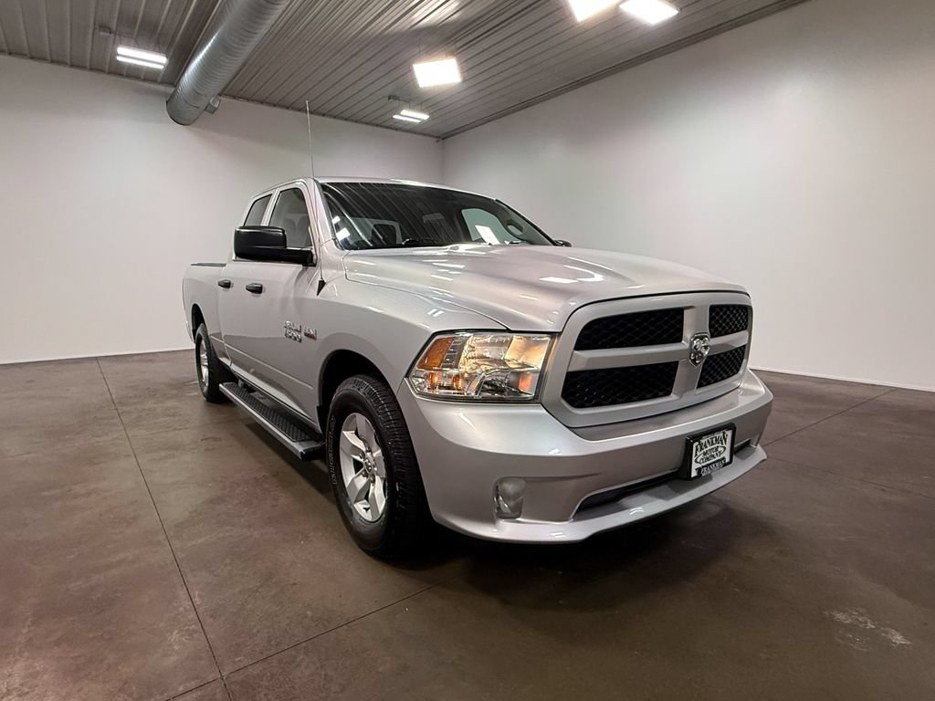 Used 2017 RAM 1500 Express RWD image 33