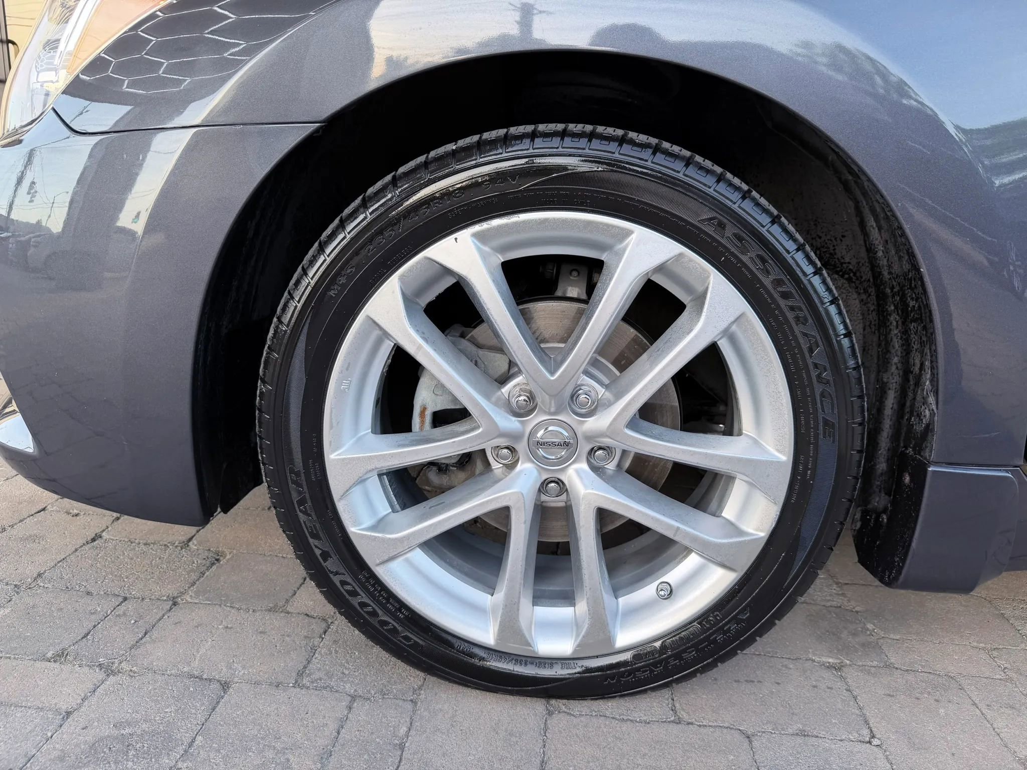 Used 2011 Nissan Altima 3.5 SR FWD image 36