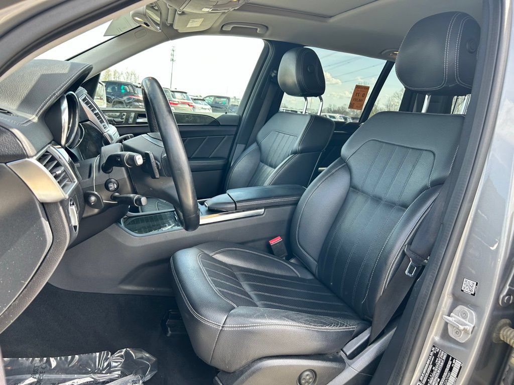 Used 2016 Mercedes-Benz GL 320 BlueTEC 4MATIC image 12