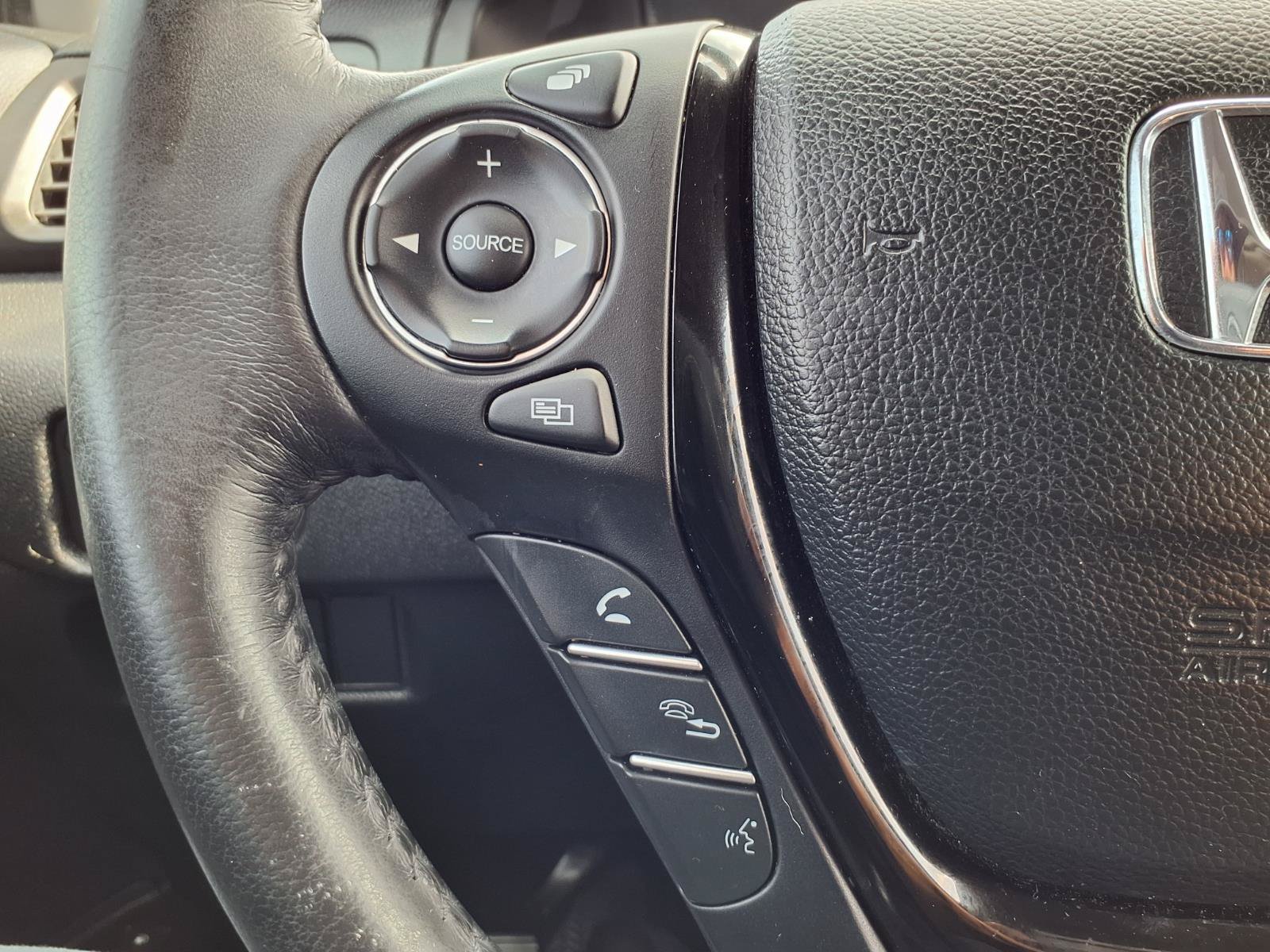Certified 2017 Honda Pilot Touring image 16