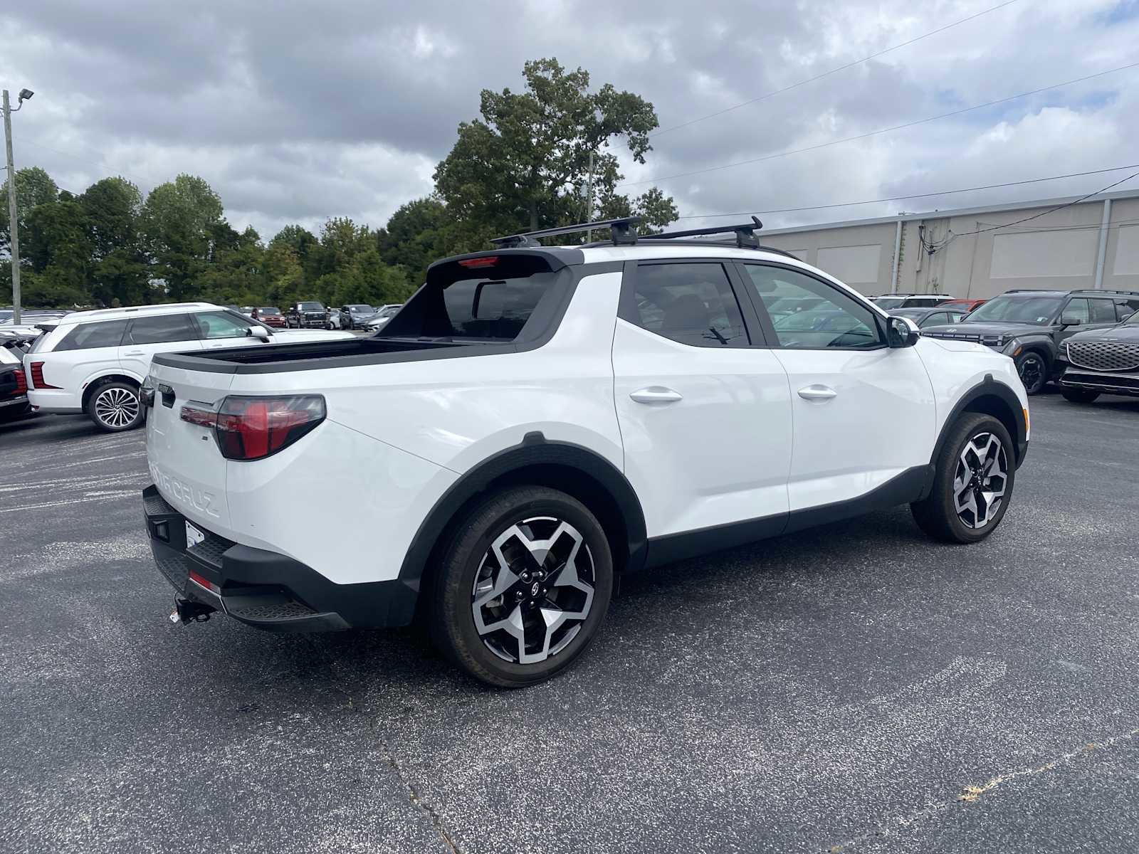 Certified 2024 Hyundai Santa Cruz Limited image 4