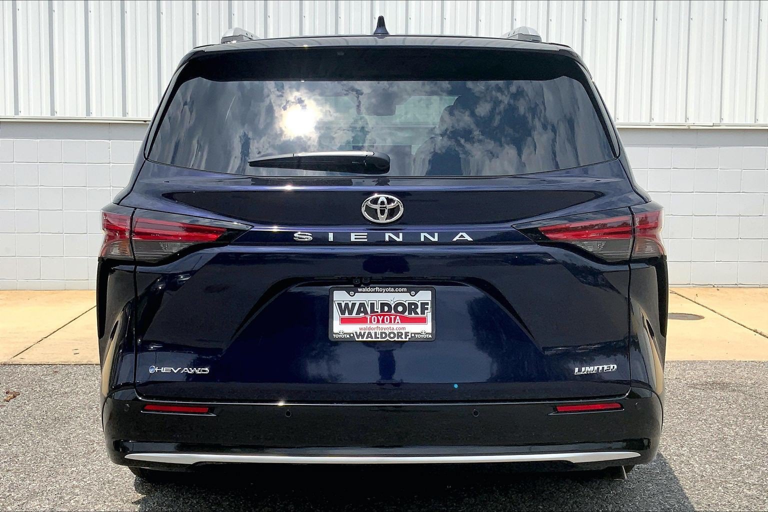 New 2026 Toyota Sienna Limited AWD/4WD image 5