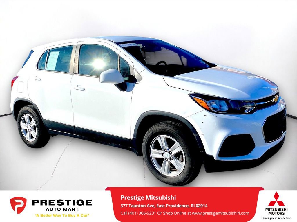 Used 2018 Chevrolet Trax LS image 1