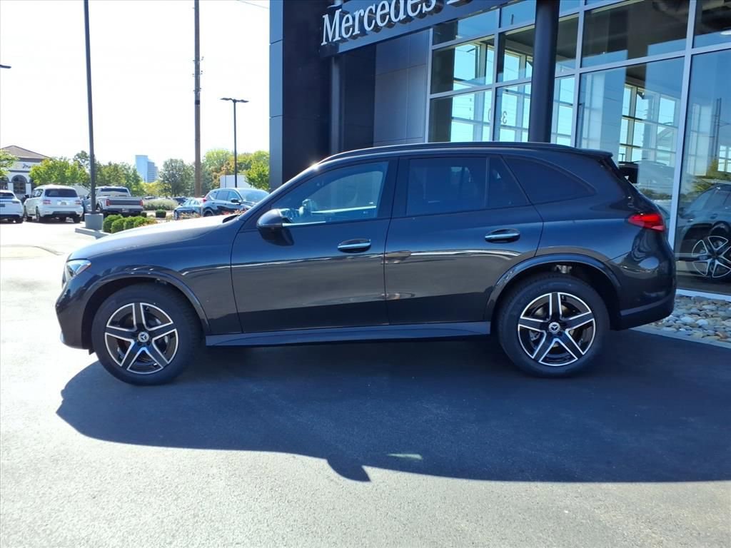 Certified 2026 Mercedes-Benz GLC 300 4MATIC image 3