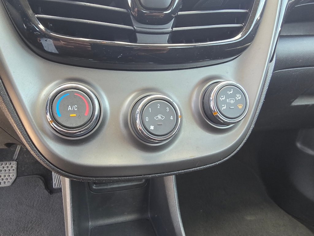 Used 2021 Chevrolet Spark LT FWD image 22