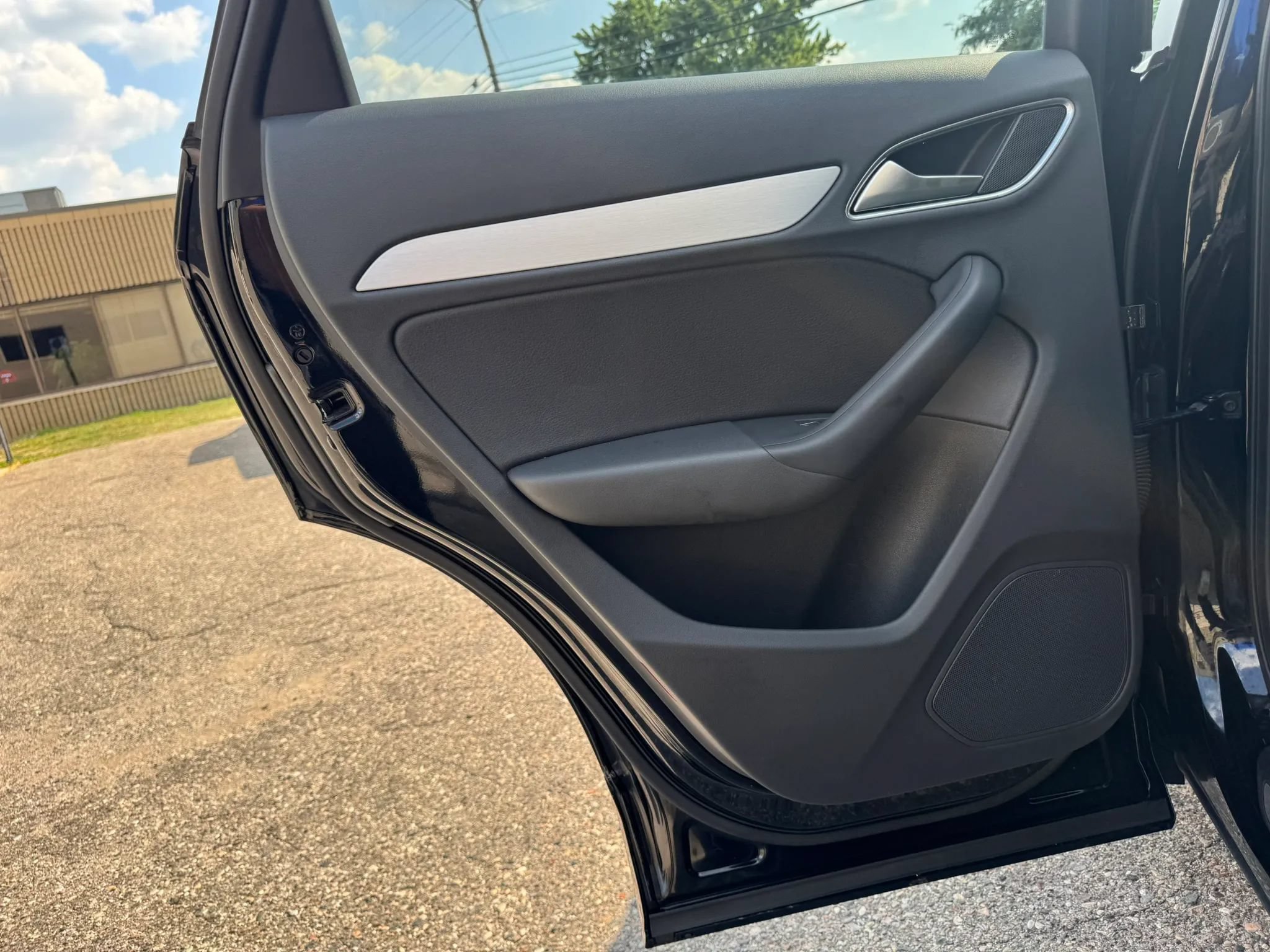Used 2018 Audi Q3 2.0T Premium AWD/4WD image 38
