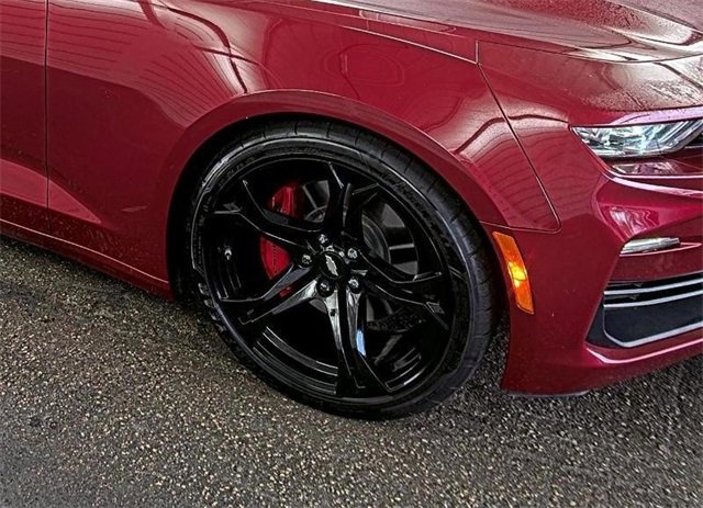 Used 2020 Chevrolet Camaro SS image 32