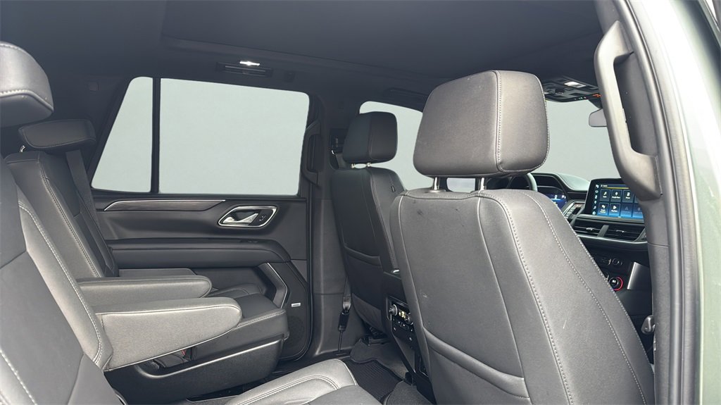 Used 2024 Chevrolet Tahoe LT w/ LT Signature Package image 13