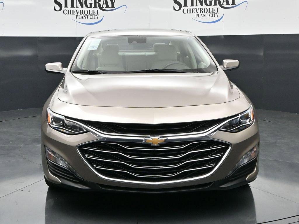 Used 2024 Chevrolet Malibu LT image 2