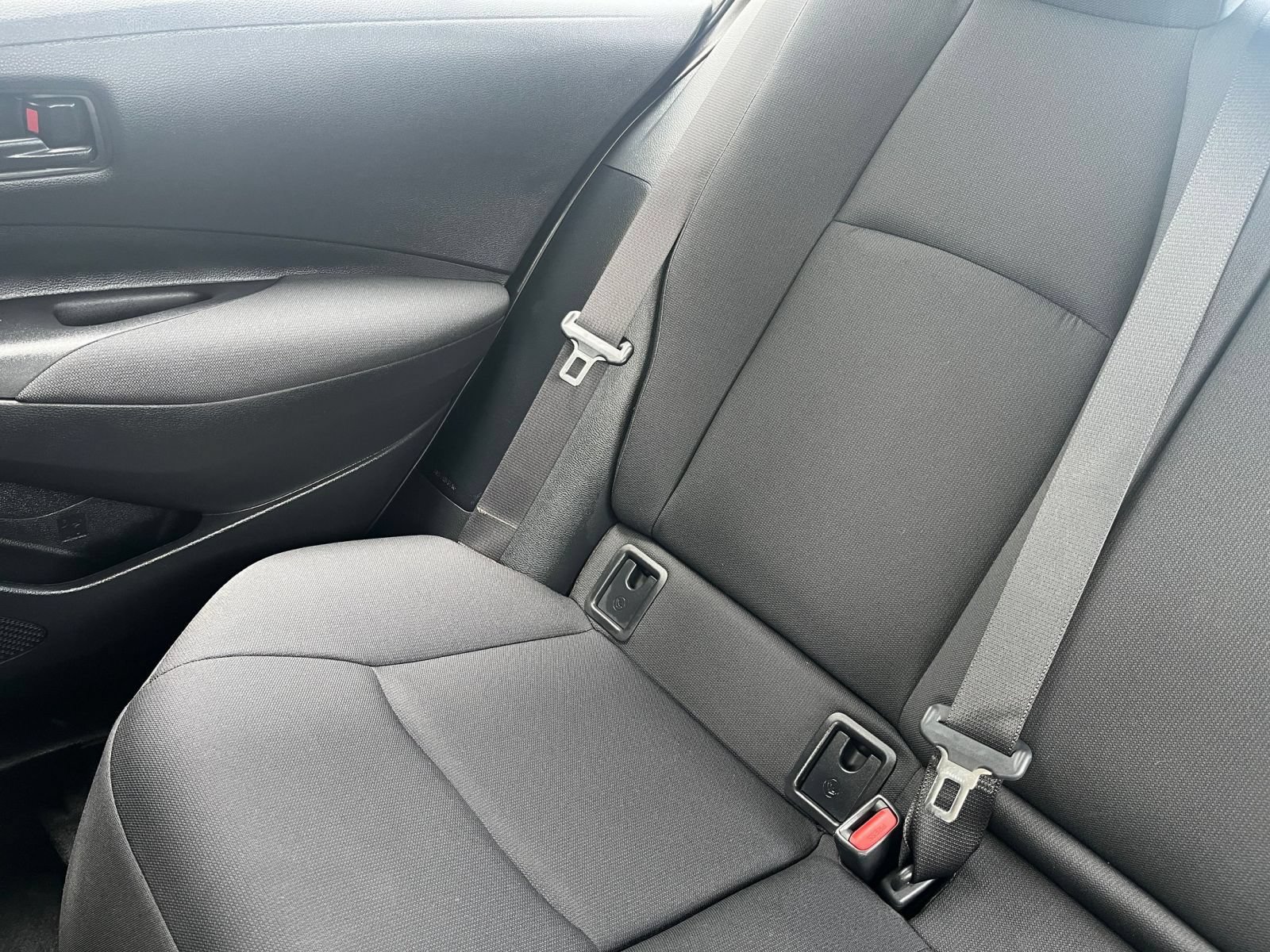 Used 2025 Toyota Corolla LE FWD image 43