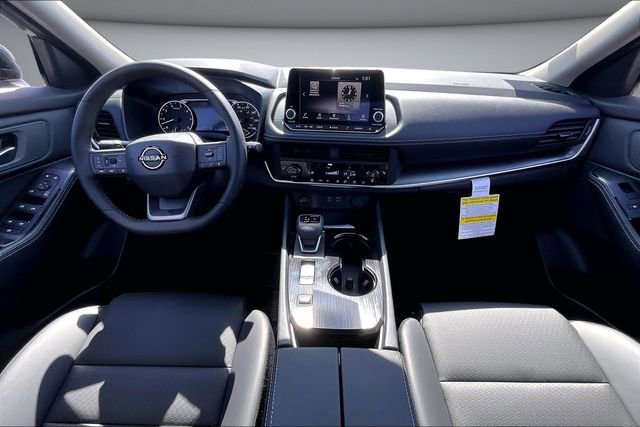 New 2026 Nissan Rogue Dark Armor image 5