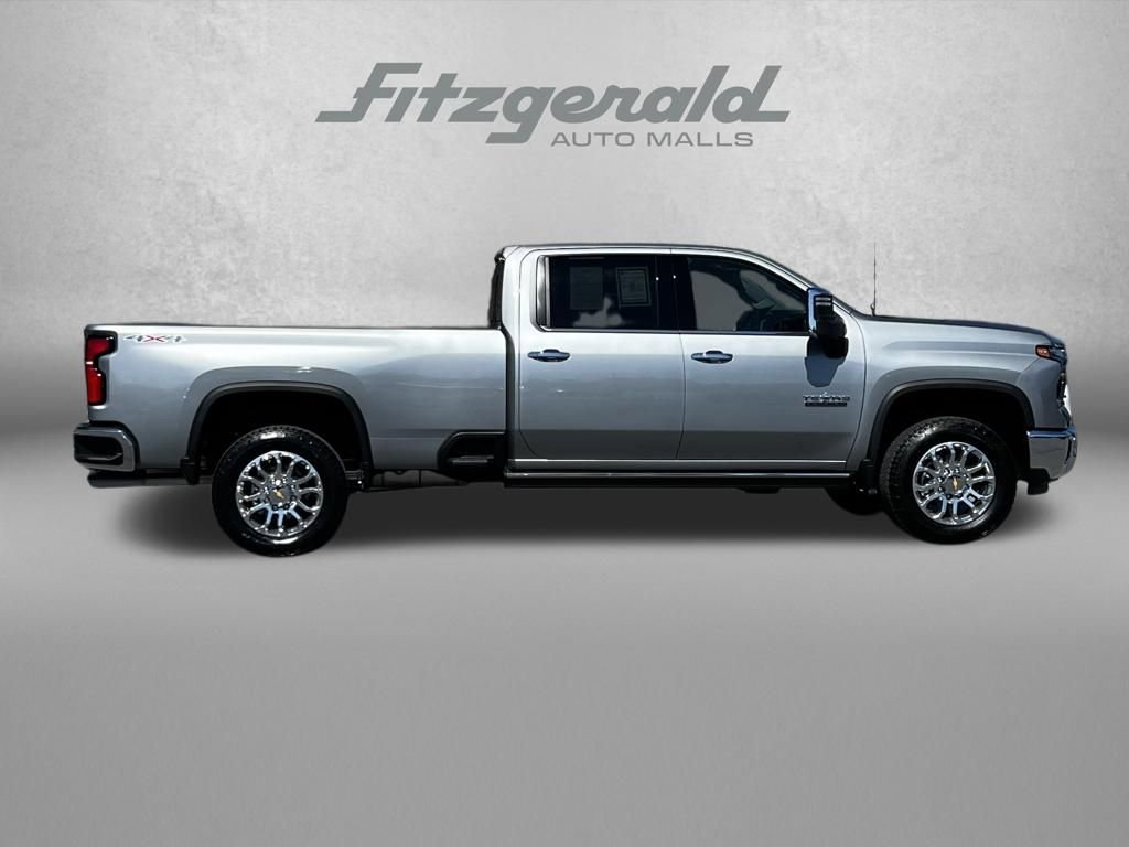 Used 2025 Chevrolet Silverado 3500 LTZ w/ LTZ Premium Texas Edition image 3