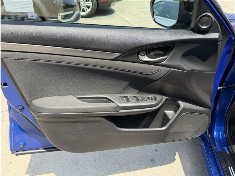 Used 2018 Honda Civic EX image 16