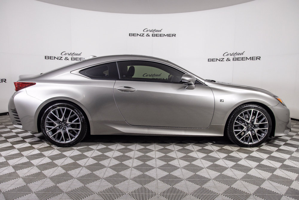 Used 2016 Lexus RC 200t RWD image 3