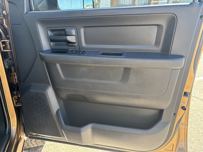 Used 2011 RAM 2500 ST w/ ST Popular Equipment Group AWD/4WD image 27