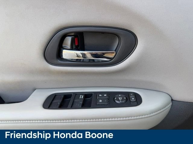 Used 2017 Honda HR-V LX image 15